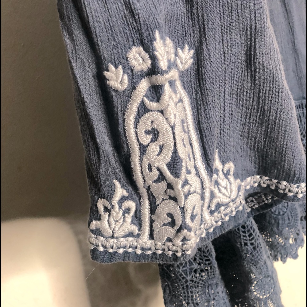 ECOTE URBAN OUTFITTERS Size medium/large
